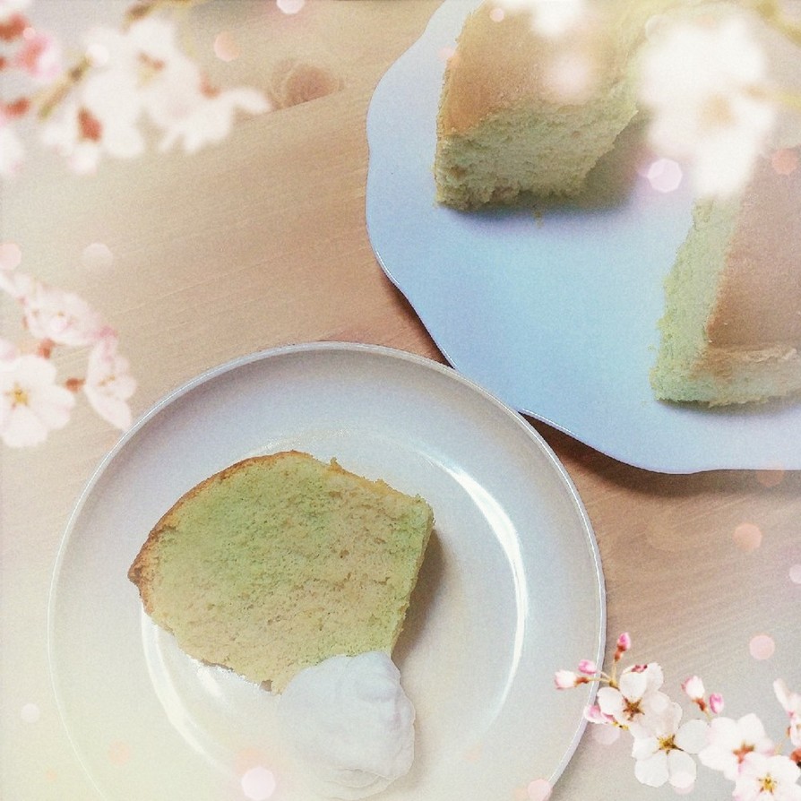 桜のシフォンケーキの画像