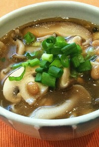簡単♡醤油麹と生姜の納豆きのこスープ
