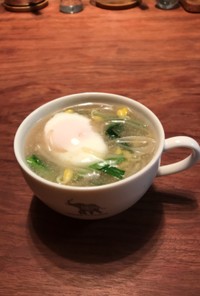 もやしの温玉スープ（失敗した温泉卵の救済