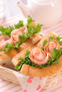 母の日☆花束ハムとチーズのお花サンド♪