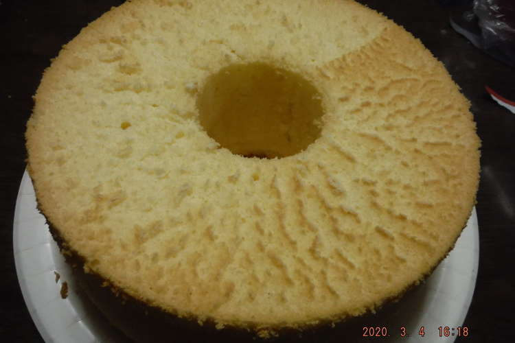 しっとり ふわふわ 基本のシフォンケーキ レシピ 作り方 By わたたんの台所 クックパッド 簡単おいしいみんなのレシピが349万品