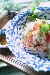 えのき・ムキエビの簡単タイ風サラダ