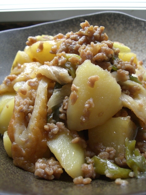 ひき肉で◎ご飯がすすむ♪味噌肉じゃがの画像