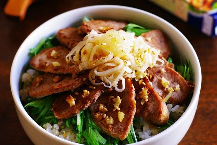 レモンペーストdeねぎと水菜の豚ヒレ丼 レシピ 作り方 By Nob クックパッド 簡単おいしいみんなのレシピが356万品