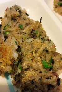 ［離乳食後期〜］ひじきと鮭のおやきご飯