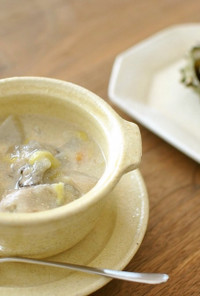 根菜と牡蠣の味噌ミルクスープ