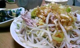 冷しゃぶ風豚肉ぴりからサラダ
