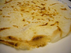春巻きの皮でパリパリチーズ