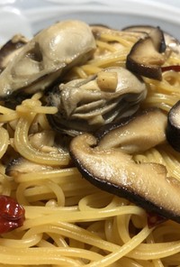 牡蠣と椎茸のペペロンチーノ