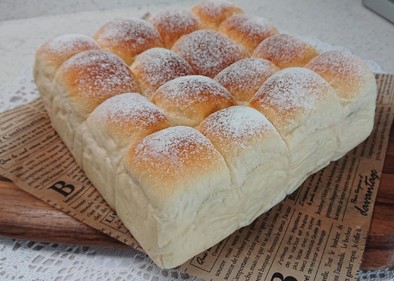 フワフワのちぎりパンの写真