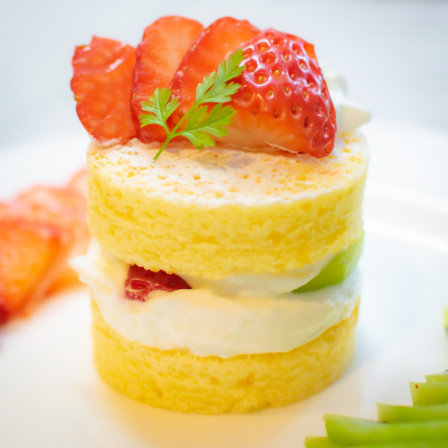 共立て簡単 おしゃれなミニショートケーキ レシピ 作り方 By 栄養士かんたん食堂 クックパッド