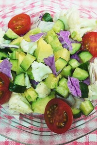 カリフラワーを生で食べる菜サラダ