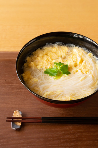 鰹だし香る♪ふわふわ玉子の簡単汁ビーフンの写真