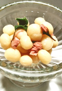 甘くない豆料理　桜の花と真珠豆のマリネ　