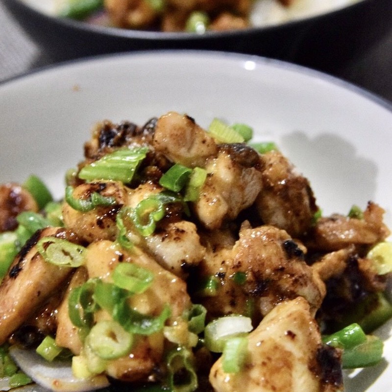 ブロッコリーと赤ピーマンのピーナッツそばのレシピ