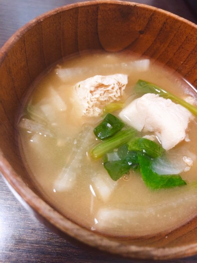 旨味♪冷凍豆腐と大根の味噌汁の写真