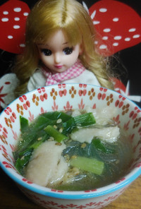 リカちゃん♡ニラ 鶏皮 春雨スープ