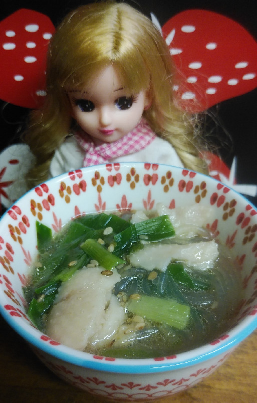 リカちゃん♡ニラ 鶏皮 春雨スープの画像