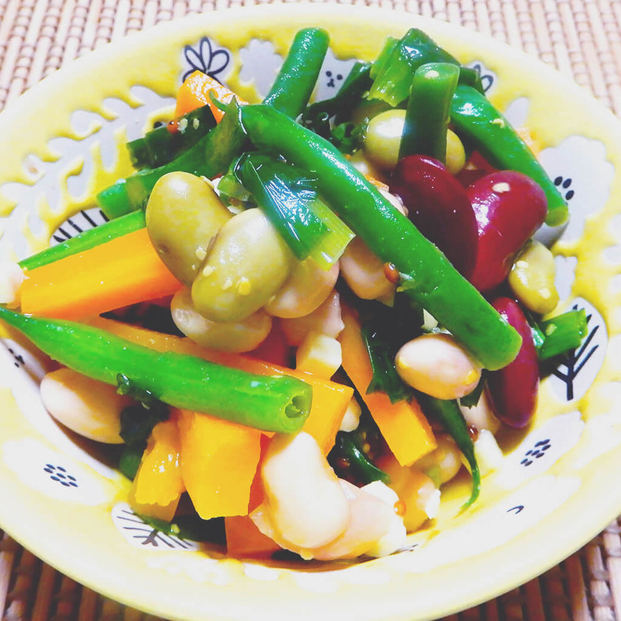 お豆さんと野菜があますっぱい温サラダの画像