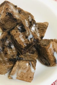 生チョコ食パンの練乳がけサイコロトースト
