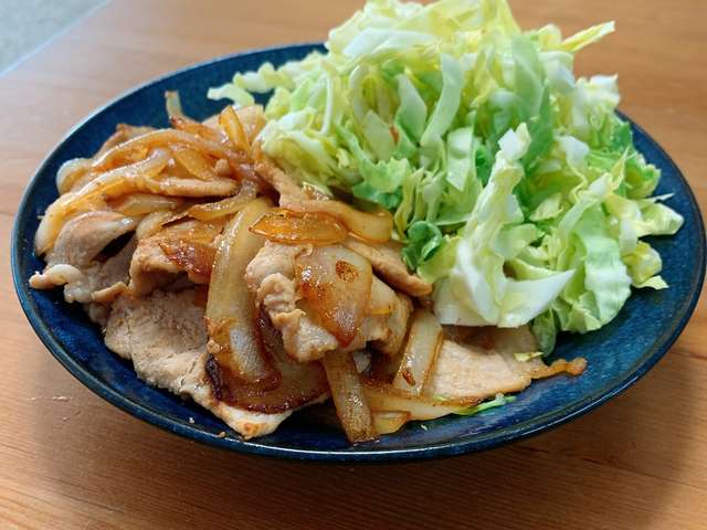 豚肉と玉ねぎのニンニク炒め レシピ 作り方 By 大学生の料理日記 クックパッド