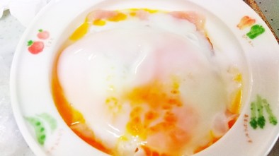 レンジで簡単！ 卵ベーコンの写真