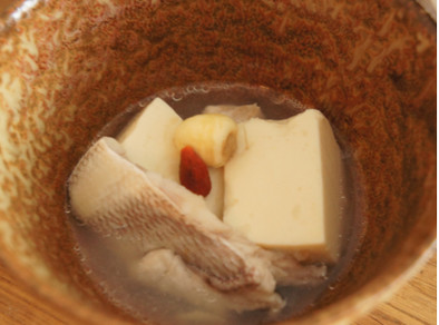 胃腸を温めたい！鯛と 蓮の実 の薬膳煮物の写真