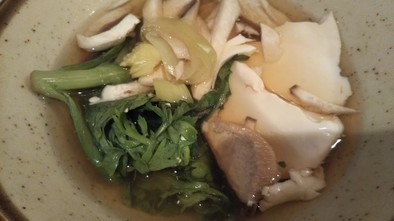 キノコたっぷり⭐️湯豆腐の写真