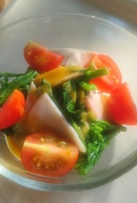 のらぼう菜とハムとトマトのサラダ