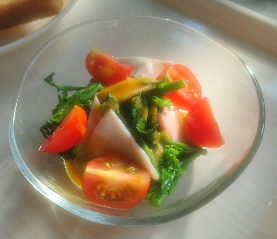 のらぼう菜とハムとトマトのサラダの画像