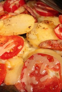 フライパンで簡単♪ポテトマトのチーズ焼き
