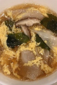手作りワンタンと春雨の、中華スープ