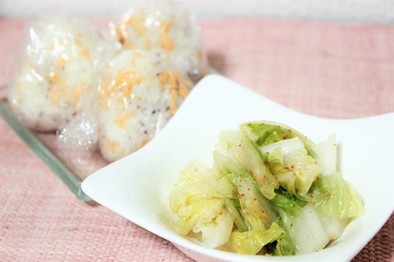 【副菜レシピ】ポリ袋で簡単！白菜の漬け物の写真