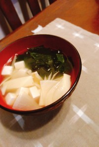 澄んだ…豆腐と季節のお吸い物