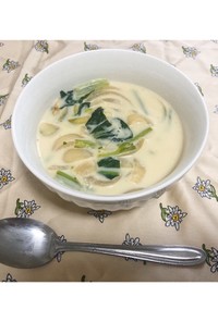 新玉ねぎと小松菜のクリームスープ