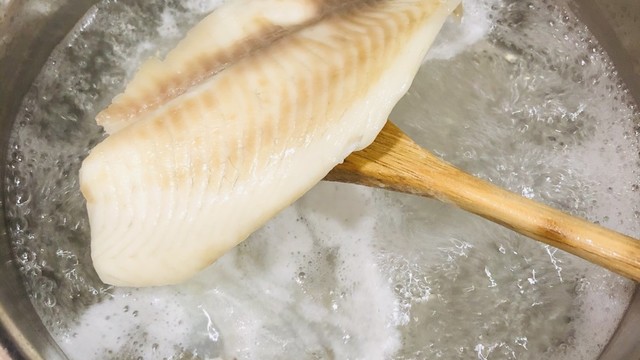 白身魚の臭みを取る方法 みりんで簡単 レシピ 作り方 By あいもん料理部 クックパッド 簡単おいしいみんなのレシピが356万品