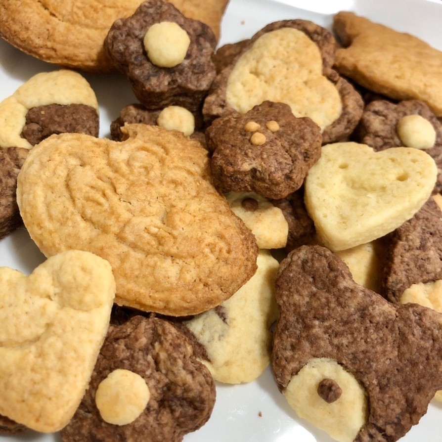 プレーン＆ココアのさくさく型抜きクッキーの画像