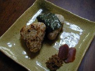 郷土料理☆ちりめん山椒とおにぎり2種__Local dishes/Chirimen Zansho&Onigiri(Young Sardines seasoned Japanese papper&Rice ball)の写真