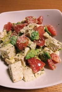 豆腐とアボカドのサラダ（低糖質）