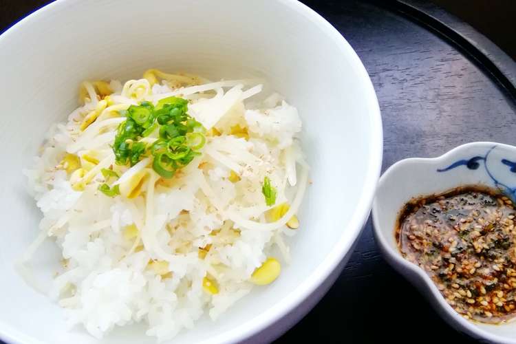 簡単韓国料理 もやしご飯 콩나물밥 レシピ 作り方 By Mzkitchen クックパッド 簡単おいしいみんなのレシピが360万品