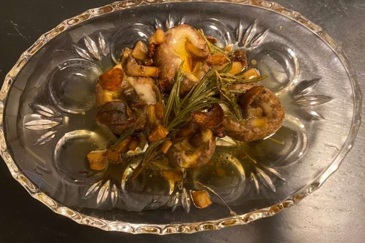 マッシュルームのローズマリーアヒージョ レシピ 作り方 By Cookm8 クックパッド 簡単おいしいみんなのレシピが349万品