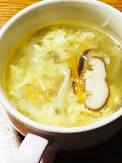 サラダチキンと茹で汁の中華スープの写真
