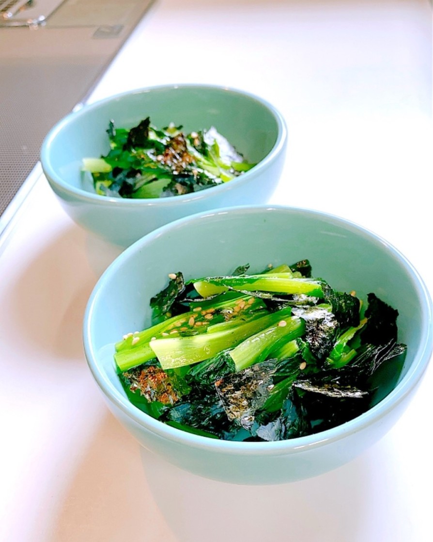 簡単！焼き海苔が決め手✨小松菜のナムル風の画像