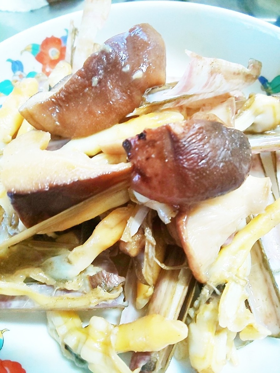 マテ貝と椎茸のバター炒めの画像