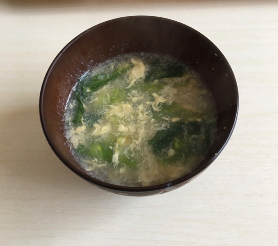 レタスのスープの画像