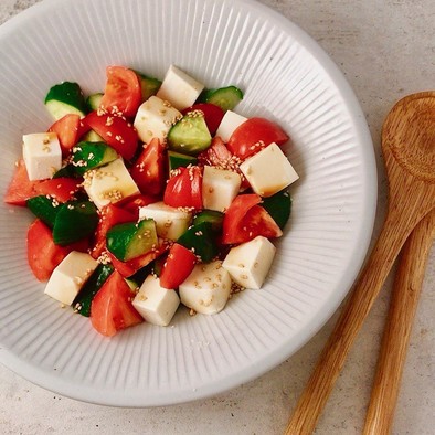 ＊トマトときゅうりと豆腐のサラダ＊の写真