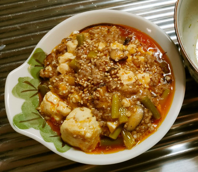 麻婆豆腐、担々麺(白ごま)風味の写真