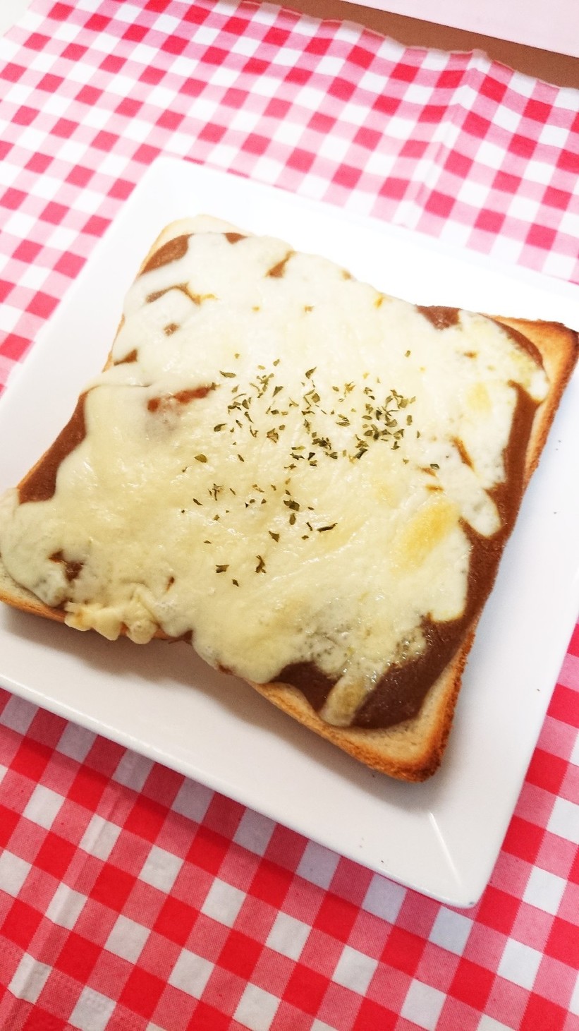 残ったカレーで♪カレーチーズトースト☆の画像