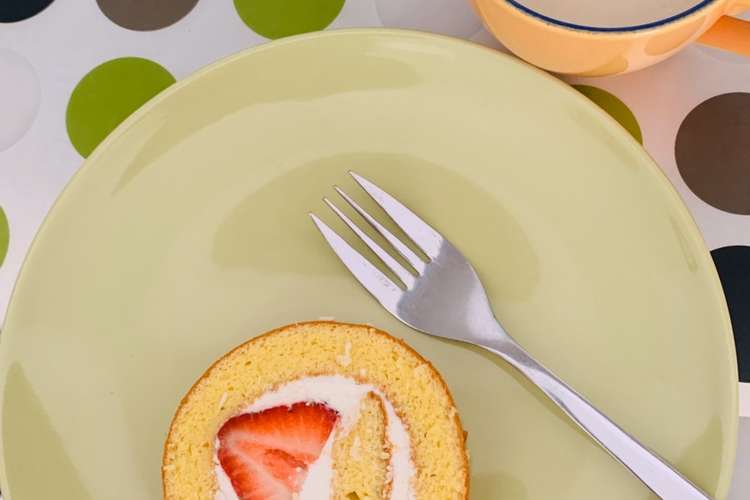 プレゼントに最適 懐かしのロールケーキ レシピ 作り方 By Mikainroma クックパッド 簡単おいしいみんなのレシピが355万品