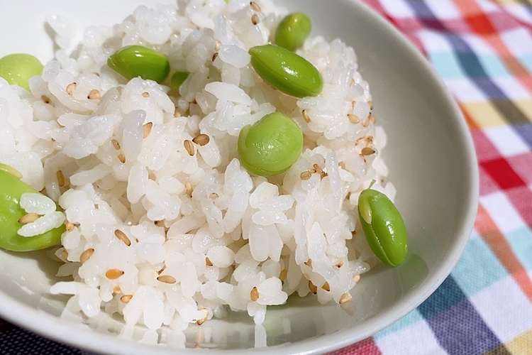 簡単 混ぜるだけ 枝豆ご飯 レシピ 作り方 By みこcooking クックパッド 簡単おいしいみんなのレシピが352万品